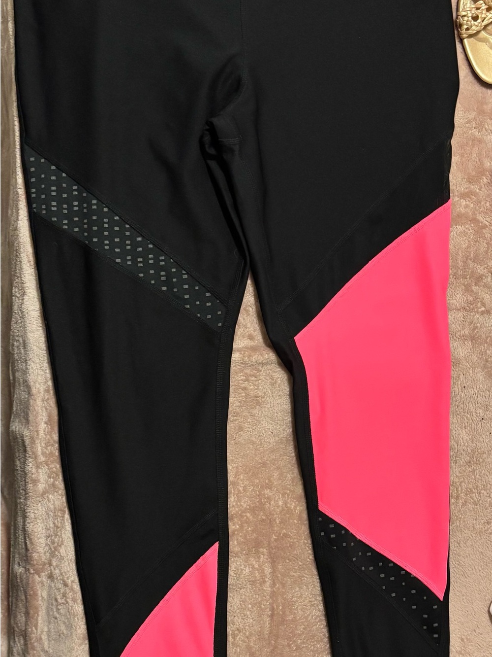 Xersion Black and Pink Performance Leggings Like New